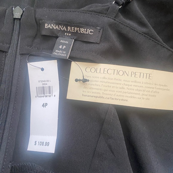 Banana Republic Ruffle V-Neck Jumpsuit Romper Size 4P NWT BLK Classic Minimalist - Picture 8 of 12